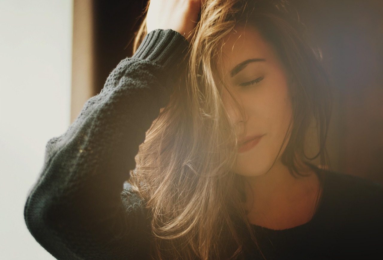Jak ušetřit na parfémech a beauty nákupech — vůně, sety i dermokosmetika